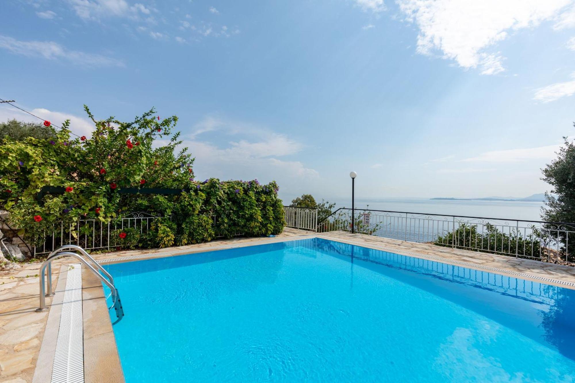 Nafsika Holiday home *