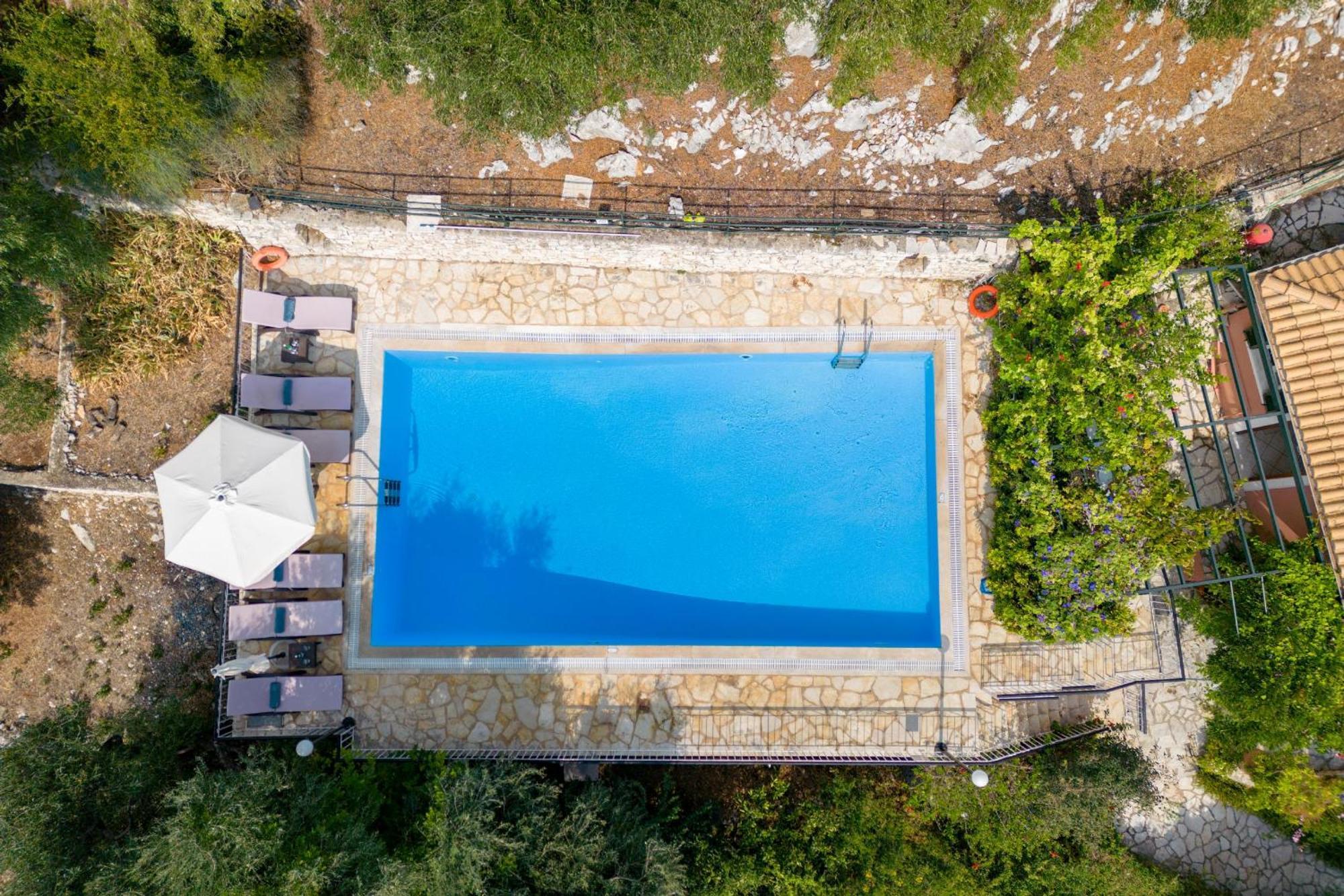 Nafsika * Nisaki (Corfu)